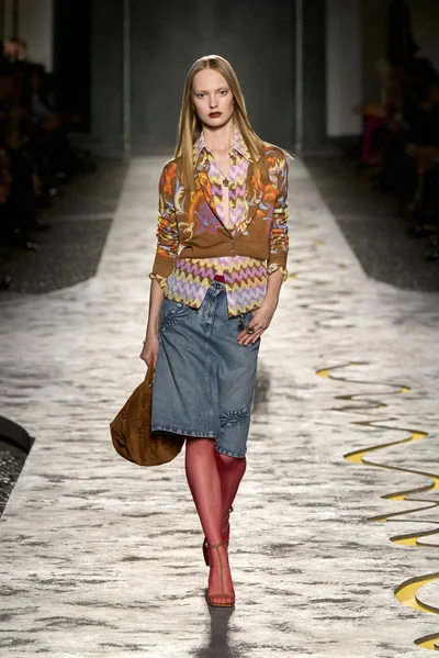 Look 33